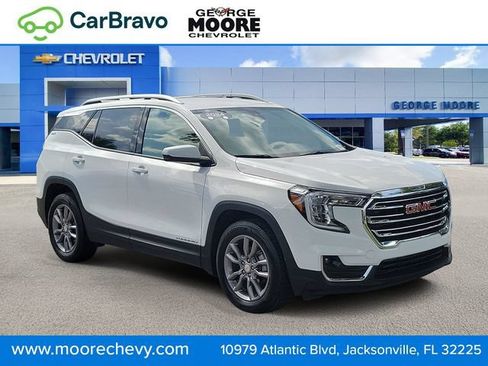 Certified 2024 GMC Terrain SLT FWD image 1