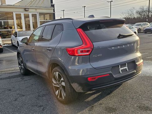 Used 2023 Volvo XC40 B5 Plus w/ Climate Package image 14