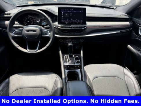 Used 2025 Jeep Compass Trailhawk AWD/4WD image 15