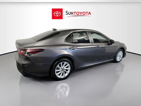 Used 2024 Toyota Camry LE image 4
