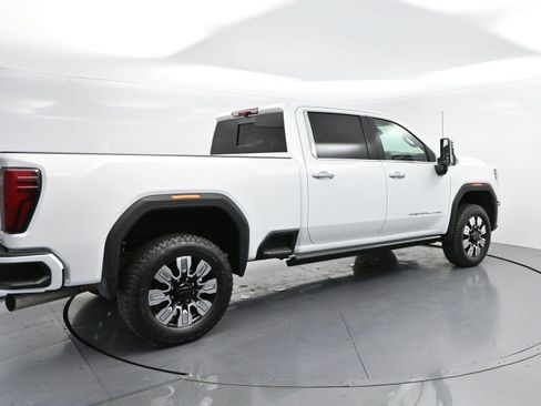 Used 2026 GMC Sierra 3500 Denali w/ Denali Reserve Package AWD/4WD image 7