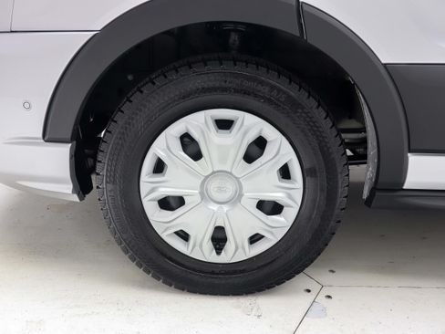 Used 2023 Ford Transit 350 XLT RWD image 26