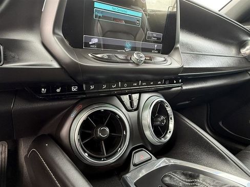 Used 2017 Chevrolet Camaro SS RWD image 30