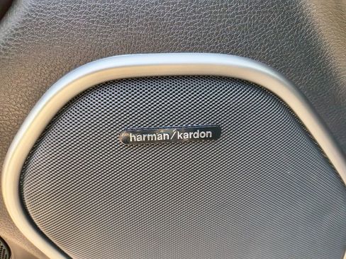 Used 2019 Dodge Durango R/T w/ Blacktop Package image 8