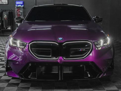 Used 2026 BMW M5 w/ Carbon Package image 28