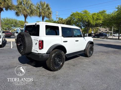 New 2026 Ford Bronco Outer Banks w/ Sasquatch Package image 8