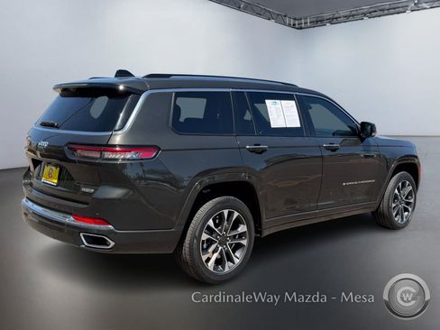 Used 2023 Jeep Grand Cherokee L Overland w/ Luxury Tech Group IV AWD/4WD image 4