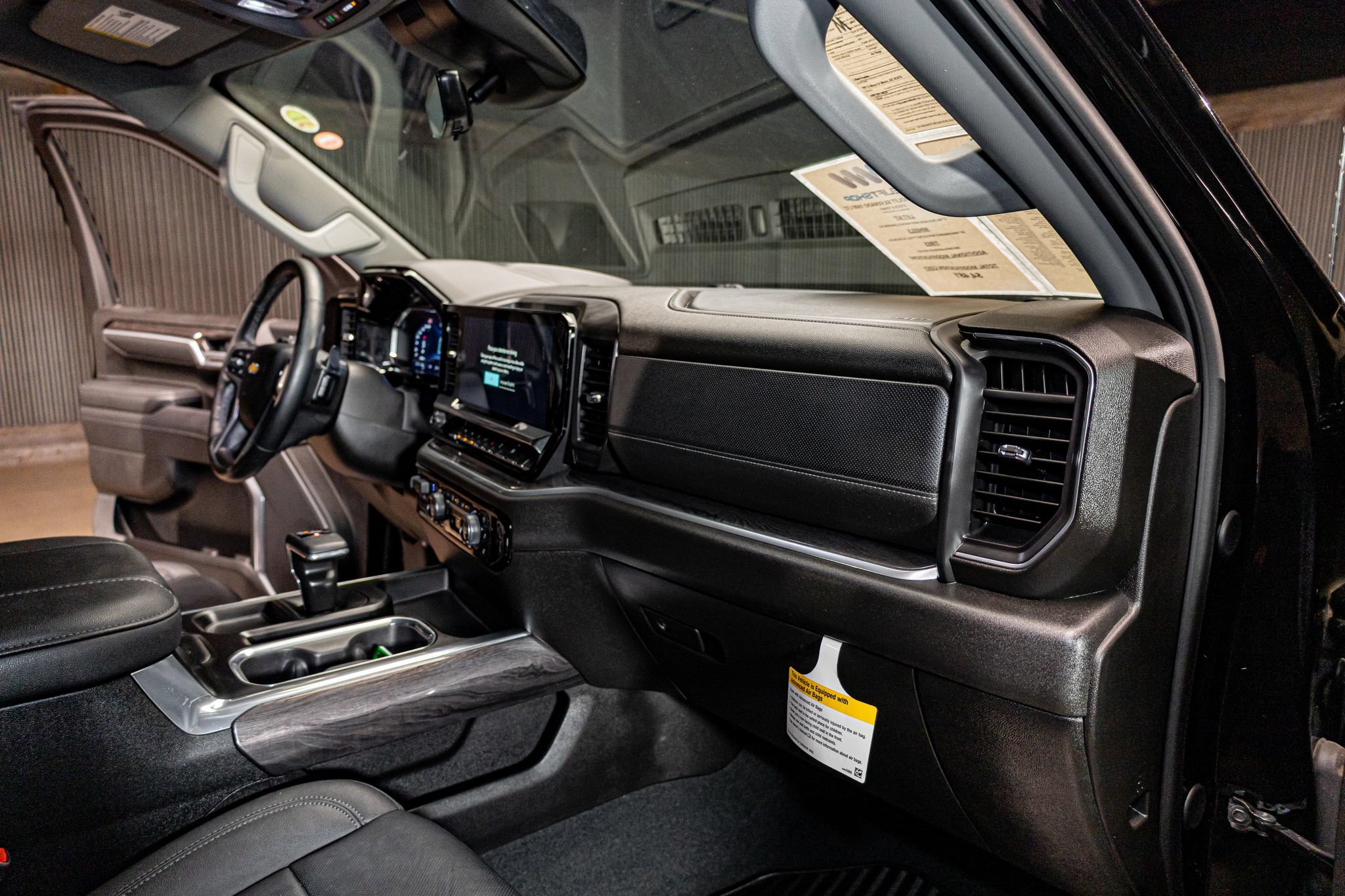 Used 2025 Chevrolet Silverado 1500 LTZ w/ LTZ Premium Texas Edition RWD image 32