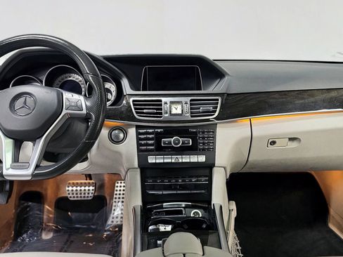 Used 2014 Mercedes-Benz E 350 E 350 Sedan 4D image 12