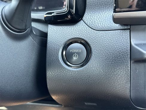 Used 2025 Toyota Camry LE image 27