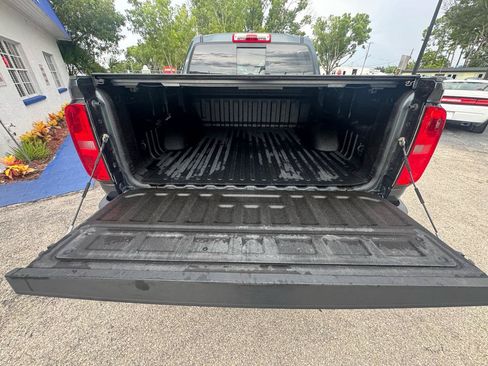 Used 2017 Chevrolet Colorado Z71 AWD/4WD image 11
