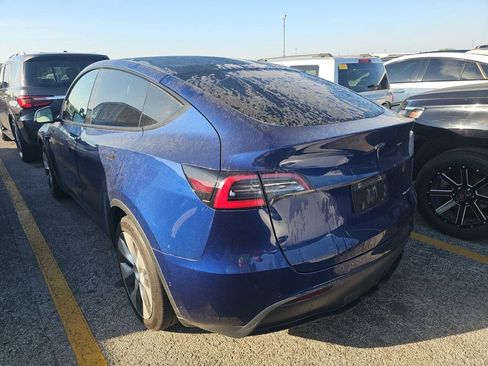 Used 2021 Tesla Model Y Long Range image 6