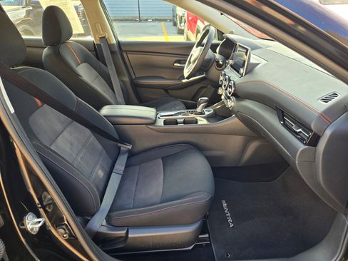 Used 2025 Nissan Sentra SR image 9
