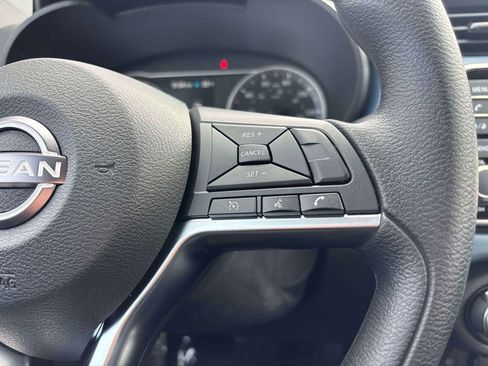 Used 2025 Nissan Versa SV w/ Trunk Package image 17