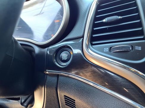 Used 2017 Jeep Grand Cherokee Limited 75th Anniversary AWD/4WD image 16