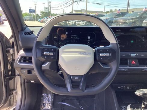 Used 2025 Kia K4 GT-Line w/ GT-Line Premium Package FWD image 18