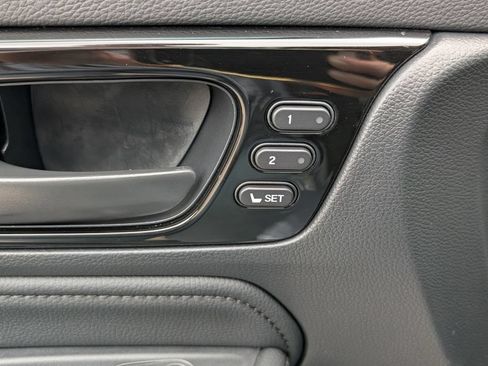 Used 2025 Honda Odyssey Touring image 17