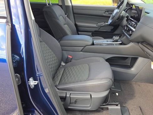New 2026 Nissan Pathfinder SV FWD image 15