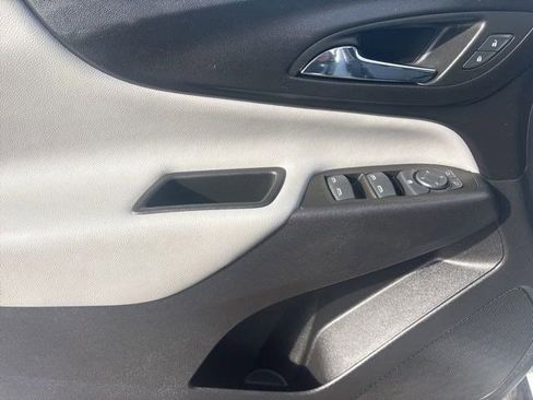 Used 2023 Chevrolet Equinox LT image 13