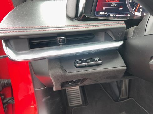 Used 2020 Chevrolet Corvette Stingray 3LT w/ 3LT Preferred Equipment Group image 20