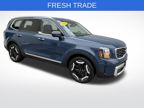 Used 2024 Kia Telluride S image 7