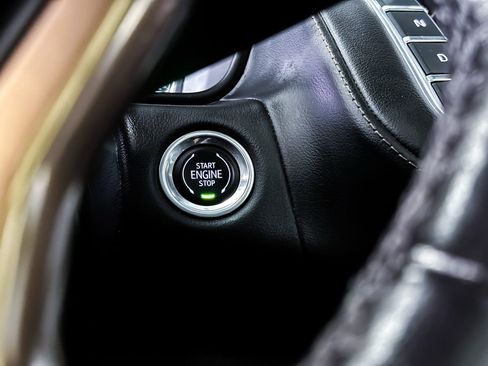 Used 2021 Chevrolet Suburban High Country w/ Premium Package image 43