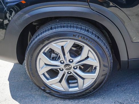Certified 2024 Kia Seltos S FWD image 9