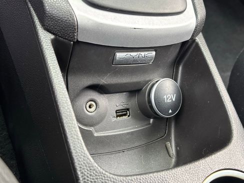 Used 2014 Ford Fiesta SE FWD image 24