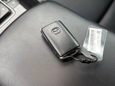 Used 2024 MAZDA MAZDA3 s FWD image 18
