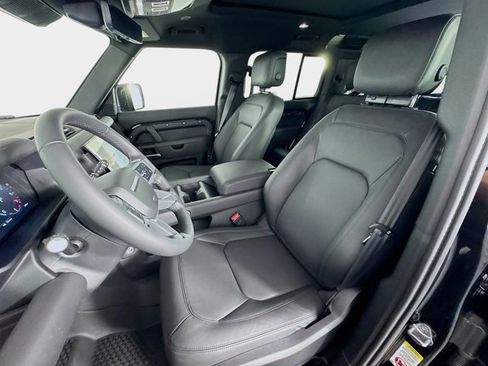 New 2026 Land Rover Defender 110 X-Dynamic SE image 11