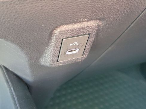 Used 2025 Toyota Corolla SE FWD image 28