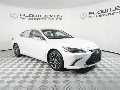 Certified 2023 Lexus ES 300h w/ Premium Package image 3