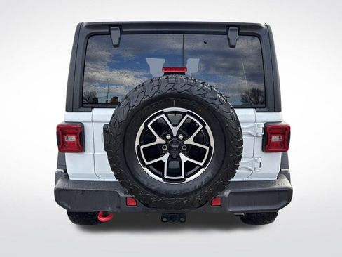 Used 2024 Jeep Wrangler Unlimited Rubicon image 5