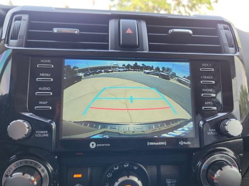 Used 2022 Toyota 4Runner TRD Off-Road Premium w/ Moonroof Package AWD/4WD image 29