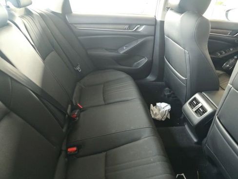 Used 2018 Honda Accord EX-L image 9