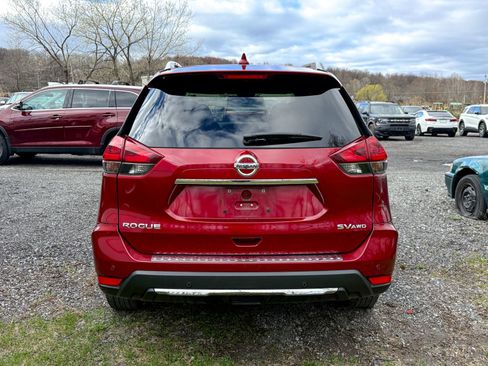 Used 2019 Nissan Rogue SV w/ Sun & Sound Touring Package image 5