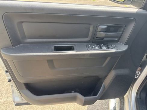 Used 2014 RAM 1500 Express AWD/4WD image 14