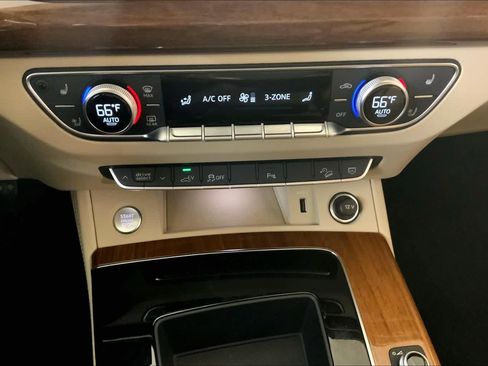 Used 2022 Audi Q5 e Premium Plus image 34