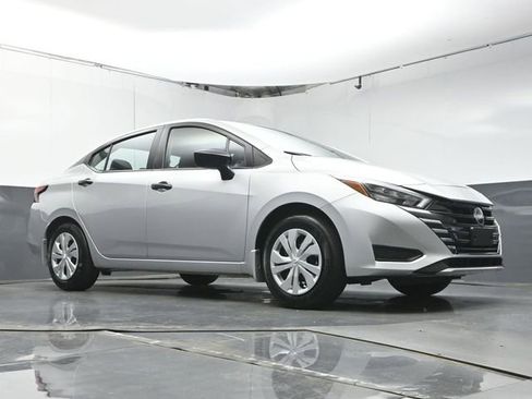 Used 2025 Nissan Versa S w/ Trunk Package FWD image 38