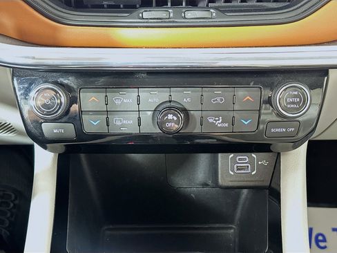Used 2022 Jeep Compass Limited AWD/4WD image 15