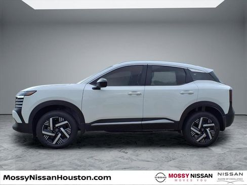 New 2026 Nissan Kicks SV image 5