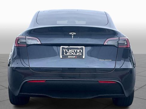 Used 2024 Tesla Model Y Long Range image 4