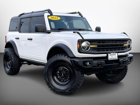 Used 2022 Ford Bronco Black Diamond image 1