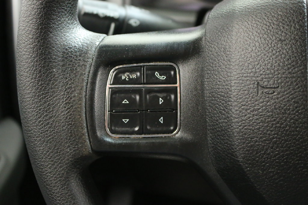 Used 2019 RAM 1500 Classic SLT AWD/4WD image 15