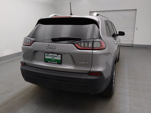 Used 2019 Jeep Cherokee Latitude w/ Popular Appearance Group FWD image 7