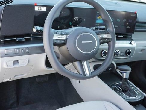 New 2026 Hyundai Kona SE FWD image 9