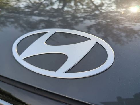 Used 2024 Hyundai Santa Fe SE image 12