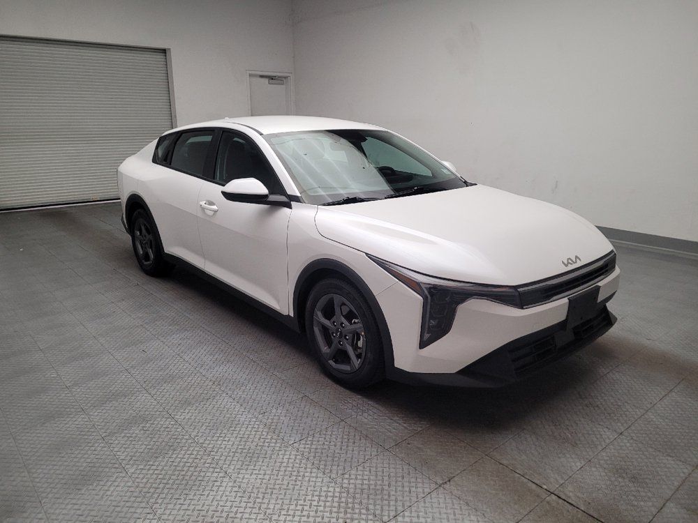 Used 2025 Kia K4 FWD image 13