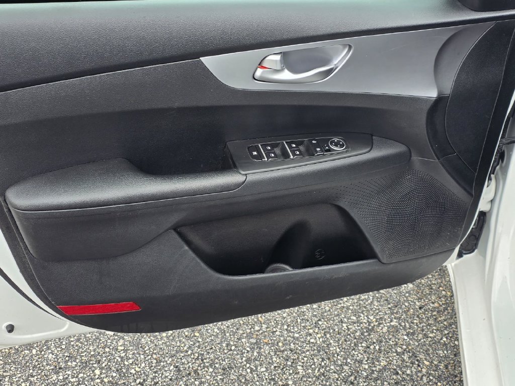 Used 2022 Kia Forte Sedan FWD image 24