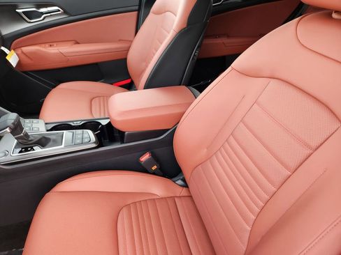 New 2026 Kia Sportage SX image 8